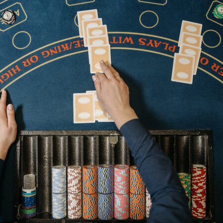 The Rise of Live Dealer Games in Online Casinos